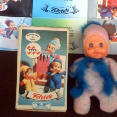 Boneca Fofolete Olhos de Vidro Troll Anos 70 na caixa