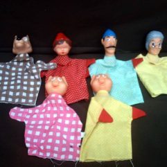 Lote de fantoches Chapeuzinho Vermelho e 3 porquinhos