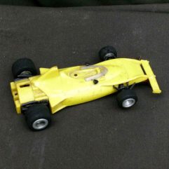 Carrinho de Autorama Antigo Amarelo da Estrela