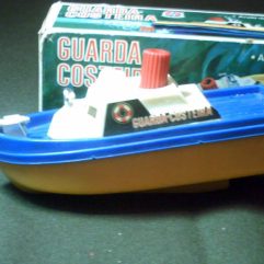 Antiga Lancha Guarda Costeira da Estrela na caixa anos 80