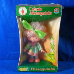 Boneca Pesseguinho Coleção Moranguinho Estrela caixa lacrada anos 80