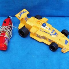 Carrinho de Fórmula 1 Amarelo Alfema Norte Brinquedos Rei anos 80 Camel