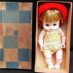 Boneca Antiga Guri da Estrela na Caixa original anos 70