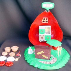 Confeitaria da Coleção Moranguinho dos Anos 80