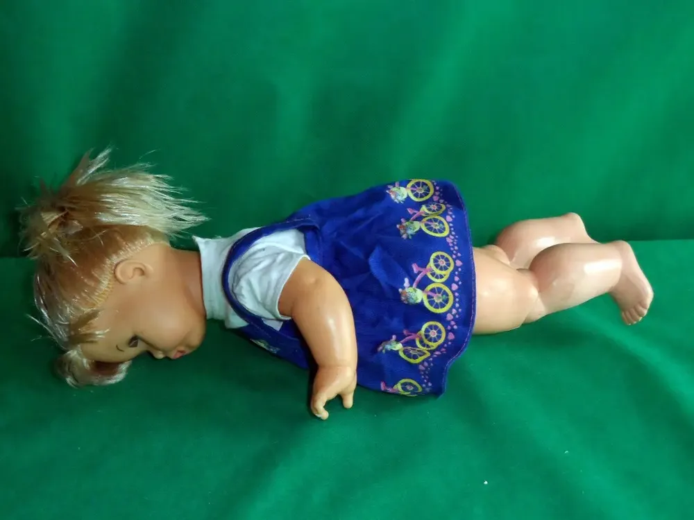 Boneca Antiga Tippy Estrela Loira Com Defeito 40cm Altura - Imagem 4