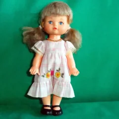 Boneca Antiga Estrela 24cm De Altura Loira E Olhos Pintados