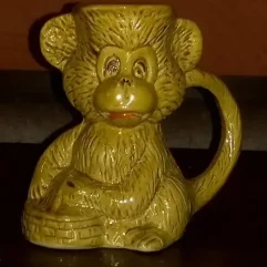 Macaquinho Forma De Caneca Para Refrigerante