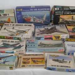 Lote Aviões Miniatura Revell E Outros Incompletos Com Caixas