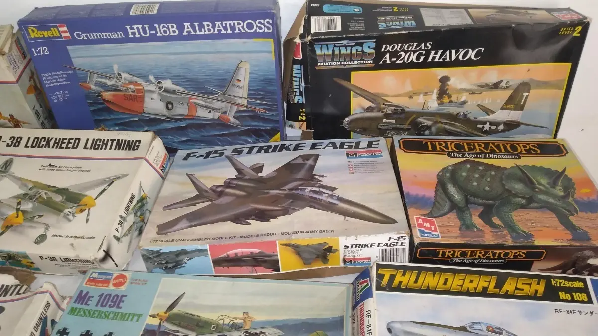 Lote Aviões Miniatura Revell E Outros Incompletos Com Caixas - Imagem 15