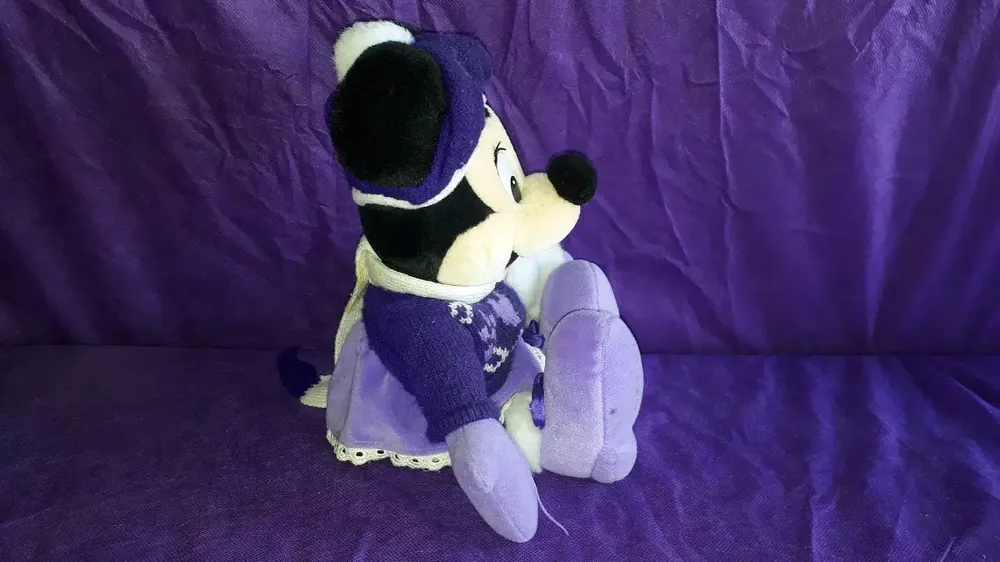 Boneca Minnie Pelúcia Disney Usada Com Cachecol 40cm Altura - Imagem 2