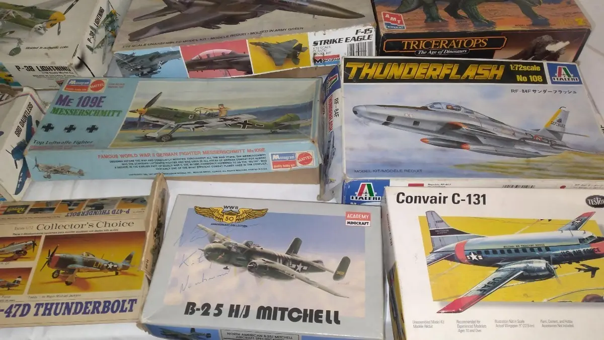 Lote Aviões Miniatura Revell E Outros Incompletos Com Caixas - Imagem 13