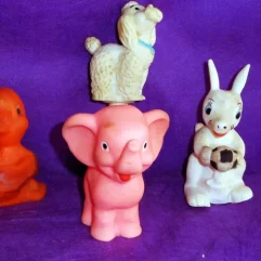 Lote Com 4 Bichinhos De Borracha Antigos E Usados