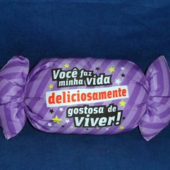 Bala De Pelúcia Lilás E Preta Da Feeling Cards