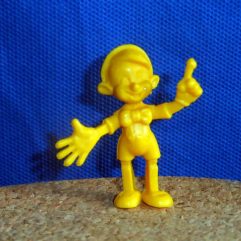 Boneco Miniatura Desenho Pinóquio Amarelo Disney 5cm Altura