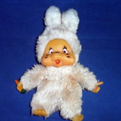 Brinquedo Antigo Boneco Coelho Chupa Dedo Pelúcia Vinil 70's