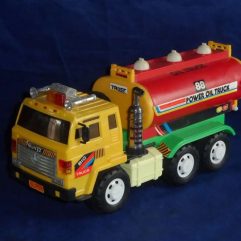Caminhão Miniatura 88 Power Oil Truck Movido A Pilhas