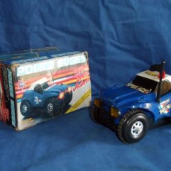 Carrinho Antigo Police Burggy Na Caixa Original Funcionando