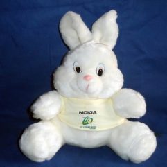 Coelho De Pelúcia Com Blusa Nokia Usado 25cm Altura