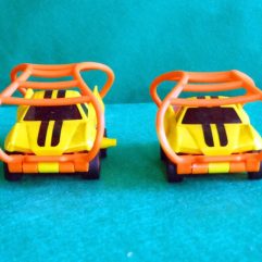 Lote 2 Carrinhos Promocionais Lacta Hot Wheels A Corda 8cm