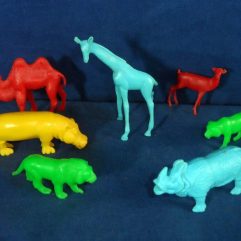 Lote 7 Animais De Zoológico Antigos De Plástico Com Defeitos