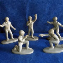 Lote Com 5 Soldadinhos Cinza Chip´s Da Glasslite Dos Anos 80