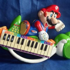Piano Mario & Yoshi Music Centre 1994 Nintendo Com Defeito