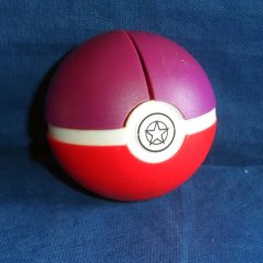 Pokebola Pokeball Antiga 800hsp Com Boneco Dentro Usada