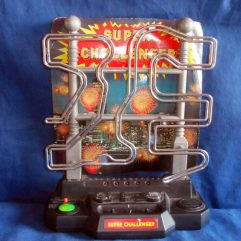 Raro Brinquedo Antigo Super Challenger Incompleto Defeito