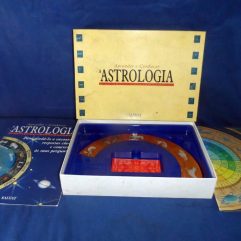 Raro Jogo Aprender Conhecer A Astrologia Salvat Incompleto