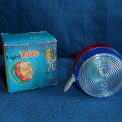 Raro Light Yoyo Antigo Usado Com Defeito Para Restauração