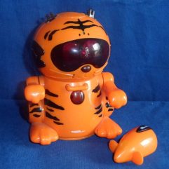 Raro Tiger Meow Sega Toys De 2000 Parado No Estado Defeito