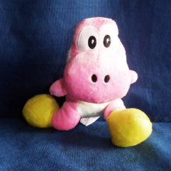 Personagem Yoschi Rosa Do Super Mario Pelúcia Usada 18cm