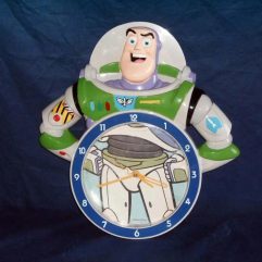 Relogio De Parede Buzz Lightyear Do Filme Toy Story Disney